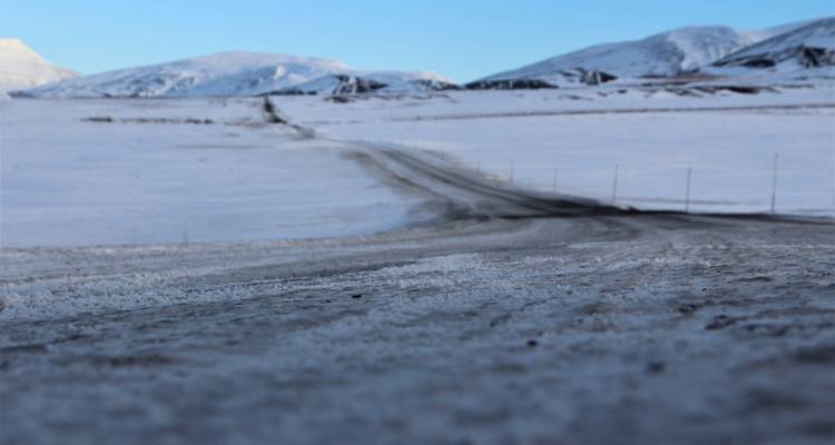 Arctic Road Trip – Ice Road to Tuktoyaktuk - Ruby Range Adventure 1