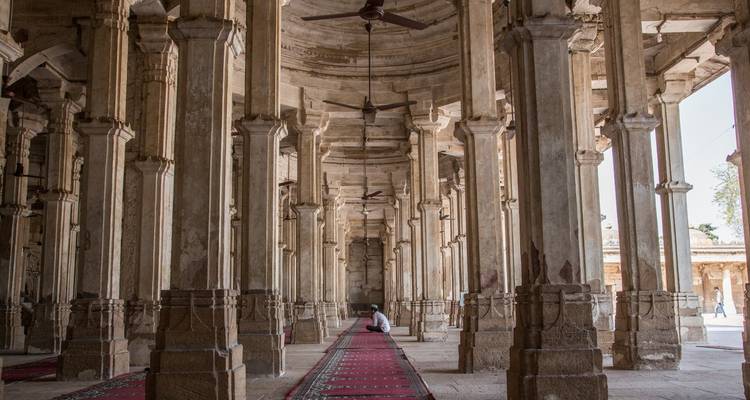 Ahmedabad, Rann of Kutch, and Rajkot Expedition - Agora Voyages OPC Pvt Ltd 7