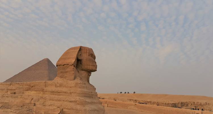 Private Full Day Pyramids of Giza & Sphinx & The Egyptian Museum & Old Cairo - Look at Egypt Tours  8