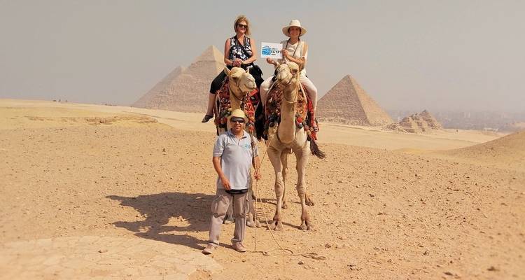 Private Full Day Pyramids of Giza & Sphinx & The Egyptian Museum & Old Cairo - Look at Egypt Tours  6