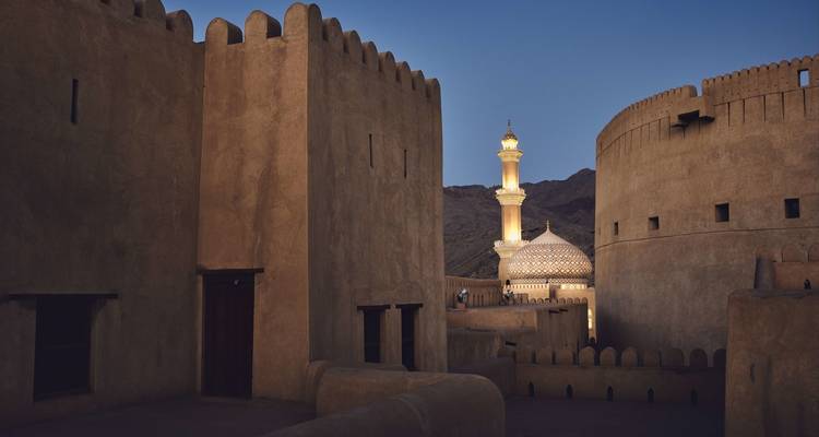 SULTANAT D'OMAN CLASSIQUE - Circuit en groupe à Mascate, Ras Al Had, Wahiba, Nizwa, Jebel Shams et Salalah - MTA Destination Management Company 10