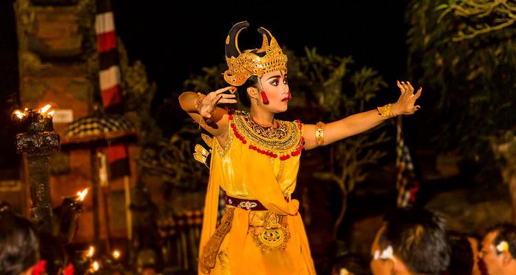 Customized Indonesia Holiday, Private Local Guide & Daily Depart - Agate Travel 3