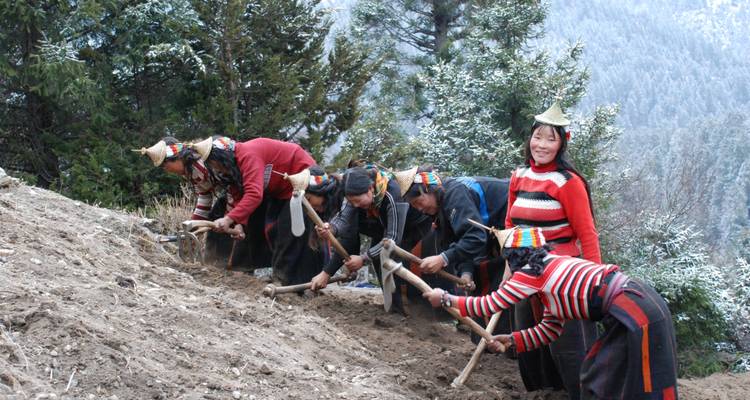 Bhutan Scenic Jomolhari Laya Gasa Trek - Bhutan Acorn Tours & Travel 10
