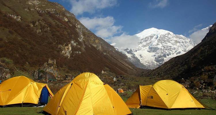 Bután majestuoso Jomolhari basecamp Loop excursionismo - Bhutan Acorn Tours & Travel 1