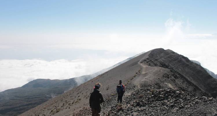 5 días escalada al monte Meru - Gracepatt Ecotours Kenya 1