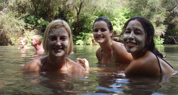 24 Day 'Kea' National Adventure Tour - Stray Travel 6