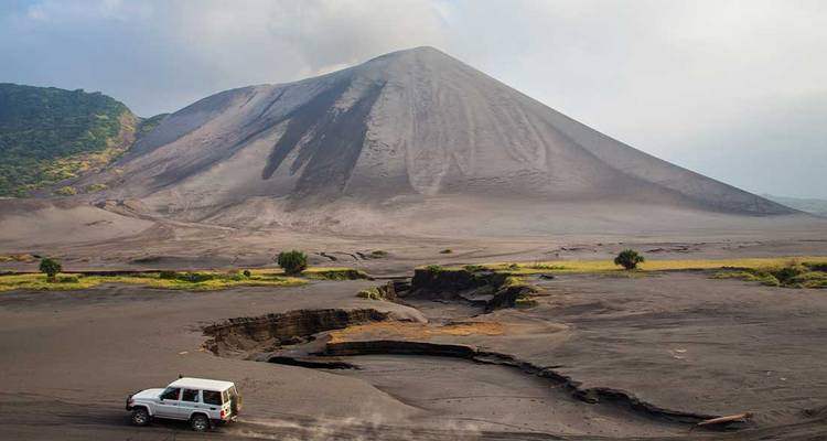 Vanuatu Expedition - Intrepid Travel 5