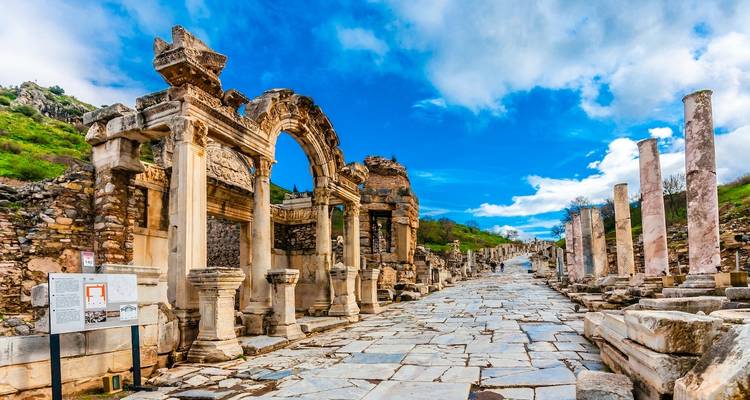 The Eastern Discovery (Base - Small Groups, With 3 Days Cruise, 16 Days) - Insight Vacations 6