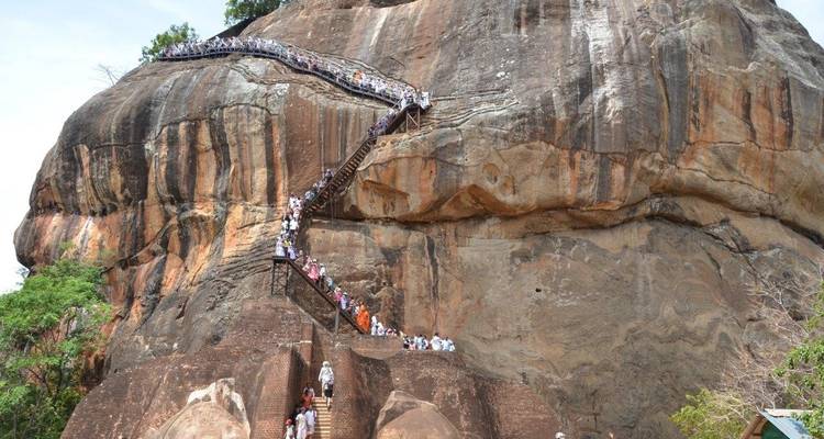 Cultural Highlights of Sri Lanka 6 Days, Private Tour - Aitken Spence Travel 3