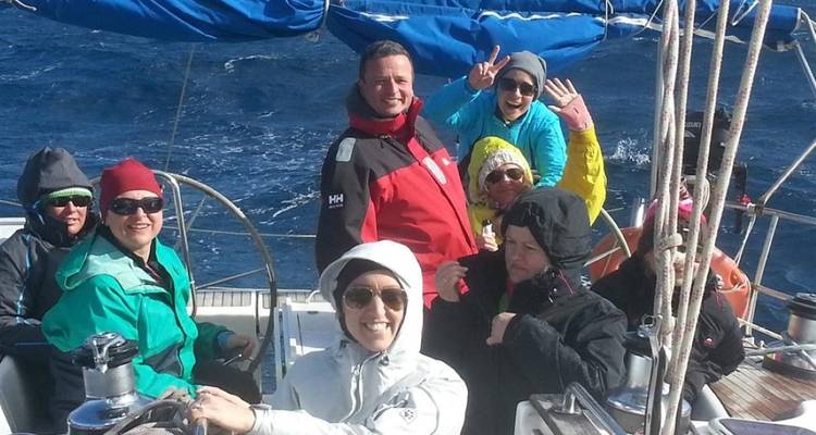 Viaje en velero en Nochevieja en la intersección entre Europa y África con excursión a las Columnas de Hércules - Fiesta de Nochevieja en Gibraltar - Sailorama Segelreisen 1