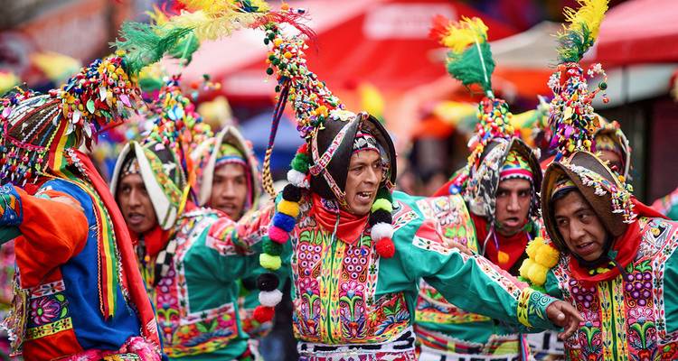 Tailor-Made Bolivia Trip to Salar de Uyuni & Lake Titicaca, Daily Start - Agate Travel 9