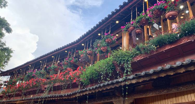 10-Day Yunnan Adventure: Kunming, Red Land, Dali, Lijiang, Shangri-la - Silk Road Trips 1