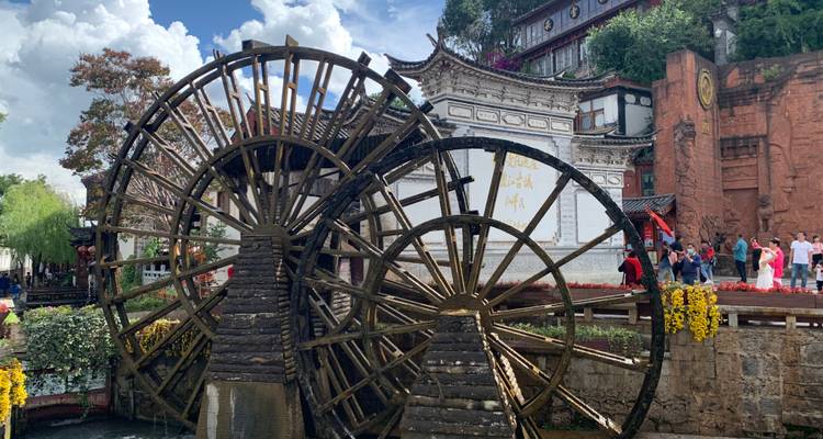 10-Day Yunnan Adventure: Kunming, Red Land, Dali, Lijiang, Shangri-la - Silk Road Trips 7