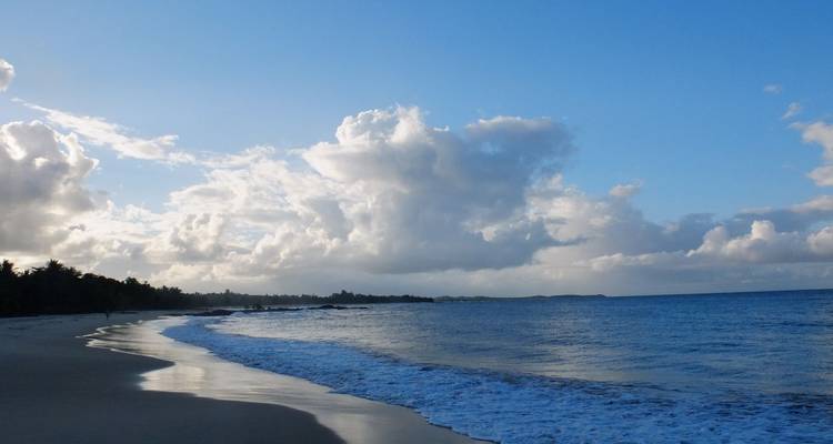 3 días de ambiente mágico en la playa de Mahambo - Green Island Discovery 1