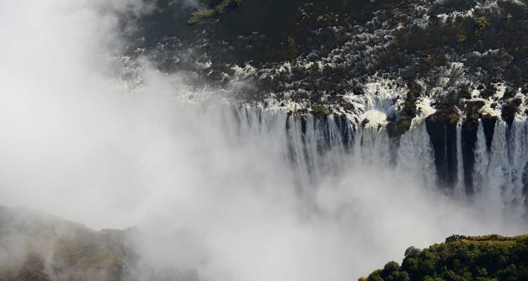 3-Day Victoria Falls Experience ( Zambia and Zimbabwe ) - Little Roz Tours 9
