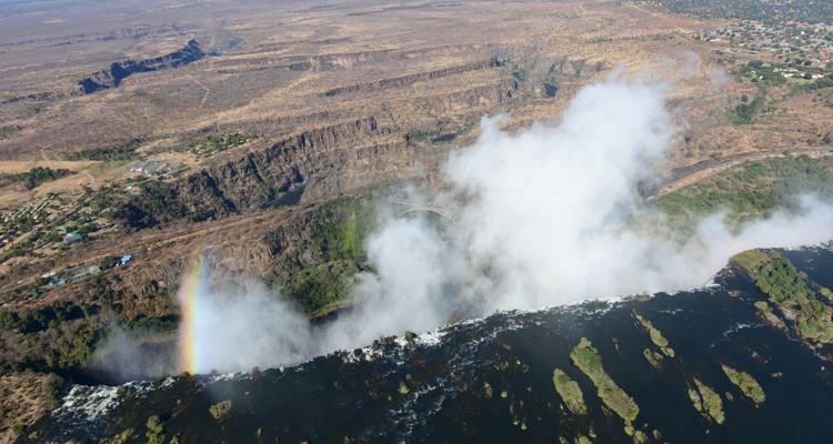 Circuit économique de 5 jours entre les chutes Victoria et le parc national de Hwange - Little Roz Tours 3