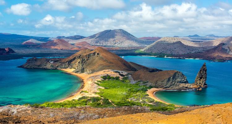 Panoramic view of Bartolomé Island with turquoise waters.