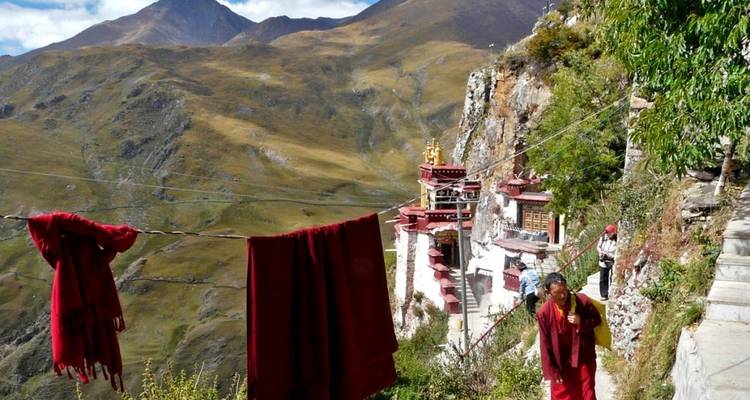 China/ Tibet: Vom Volk der Naxi über Shangri La nach Lhasa bis zum Mount Everest - MOSKITO Adventures 8