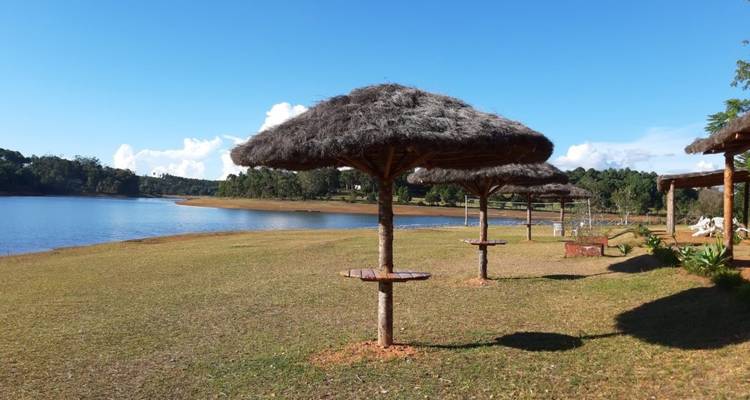 Exceptional hike to discover the Mantasoa historic site. - Green Island Discovery 1