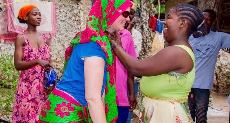 Ecotourisme et immersion culturelle dans la zone du parc national de la forêt de Jozani, Zanzibar - WU Intercultural Experience Tanzania Ltd. 2