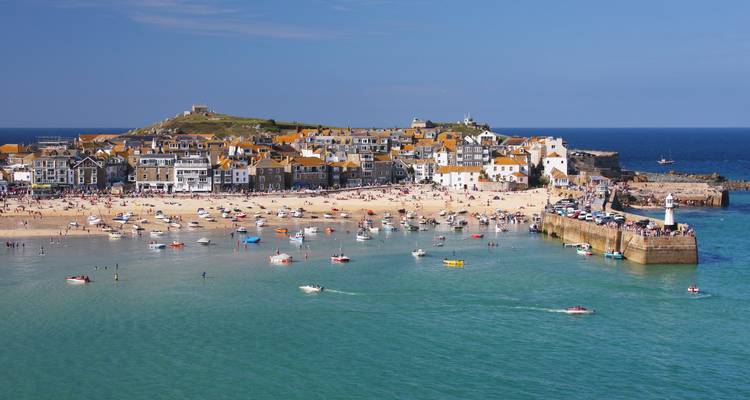 Walking The Western Tip of Cornwall - Exodus Adventure Travels 8