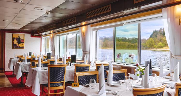 Christmas Markets on the Danube MS Fidelio - Crucemundo  8