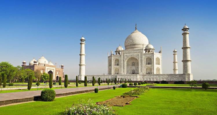 Golden Triangle with Varanasi & Kerala - MTA Destination Management Company 6
