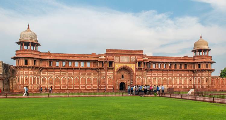 Excursión privada de 2 días al amanecer del Taj Mahal desde Delhi: Hoteles de lujo y entradas sin colas - Adreva Trotter Pvt Ltd 8