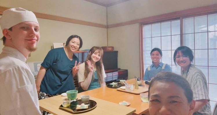 Culinary Internship Program + Cooking & Japanese lessons in Japan - World Unite Japan KK 9