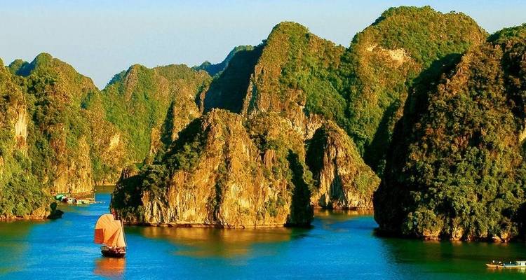 Halong - 15 días de aventura - Chamaeleon 10