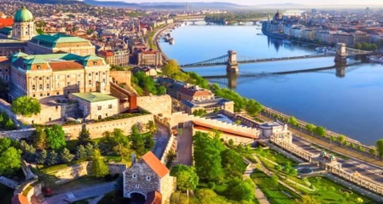 Capitales a lo largo del Danubio - CroisiEurope River Cruises 4