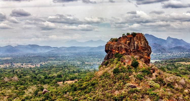 Small Group Roundtrip & Bathing - Sri Lanka & Maldives (incl. flight) - Bavaria Fernreisen 1