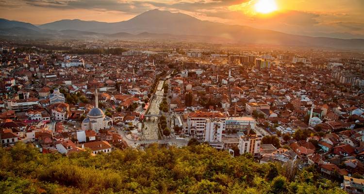 Au départ de Tirana : Visite semi-privée d'une journée à Prizren - Choose Balkans 7