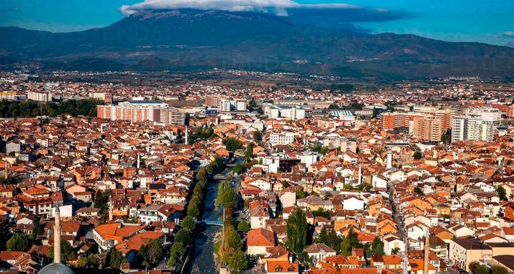 Au départ de Tirana : Visite semi-privée d'une journée à Prizren - Choose Balkans 2