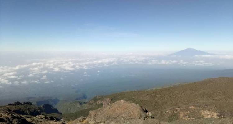Excursionismo al monte Kilimanjaro Marangu. - RajaTours Tanzania 1