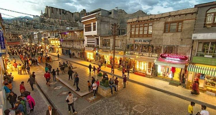 Circuit privé Leh- Ladakh avec Pangong et Nubra - Trek India tours  1