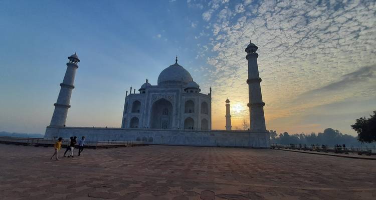 Circuito de meditación y yoga con Taj Mahal - Trek India tours  3