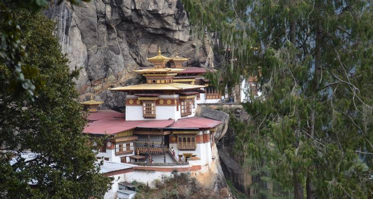 Bhutan Gross National Happiness Tours - World Tour Plan 4