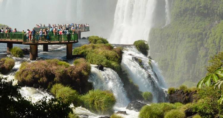 Maravillas Naturales Argentinas - Cataratas del Iguazú y Glaciar Perito Moreno - People Travel and Experience 3