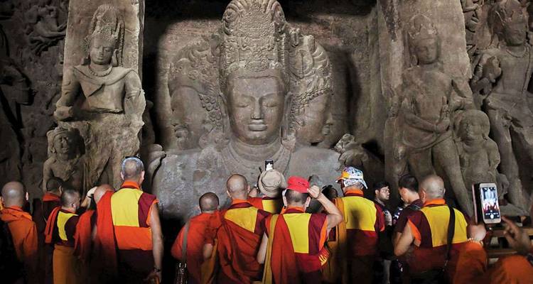 Northern India Tour with Varanasi - UncleSam Holidays 3