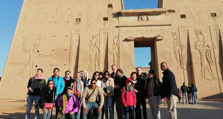 Asuán: Circuito privado en barco al Templo de Philae y al Pueblo Nubio con entradas - Egypt Best Holidays  7