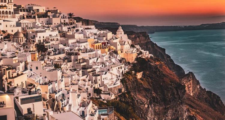 3 jours de visite de Paros et Santorin au départ d'Athènes : Découvrez l'architecture emblématique des Cyclades - Private Tours Greece 9