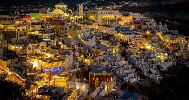 3 jours de visite de Paros et Santorin au départ d'Athènes : Découvrez l'architecture emblématique des Cyclades - Private Tours Greece 10