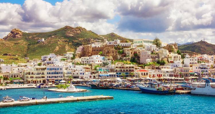Paros, Naxos, Santorini y Milos con visitas guiadas - Estándar - Travel Zone 10