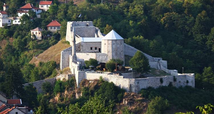 All seasons discover Bosnia, 4 days tour from Sarajevo. UNESCO sites. Nature. Architecture. History. Cuisine. Slow travel - Monterrasol Travel 7