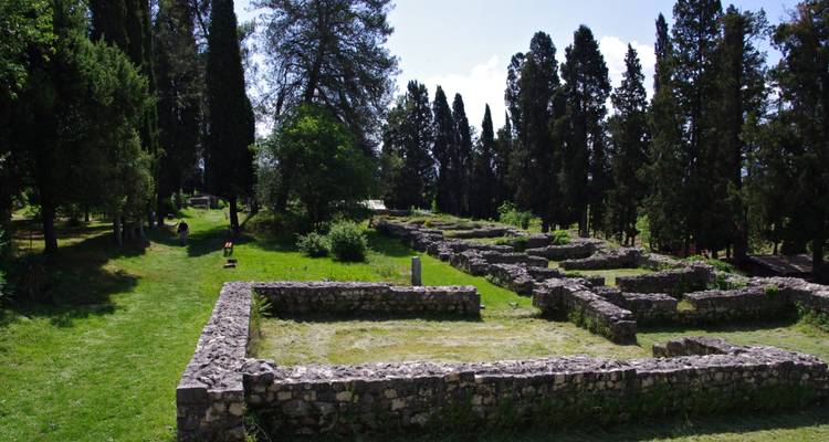 Bosnia discovery all seasons 3 days tour from Dubrovnik. Trebinje, Tvrdos, Sarajevo, Konjic, Mostar, Mogorjelo, Dubrovnik Riviera. Nature. Architecture. Culture. History. Cuisine. Wine. - Monterrasol Travel 8