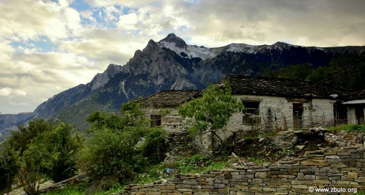 Senderismo individual por el Valle Oculto: senderismo autoguiado en casa de familia por el sur de Albania - 8 días - Zbulo - Discover Albania 1