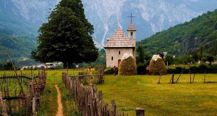 Explorador autoguiado de los Alpes - Un viaje por lo más destacado de los Alpes albaneses - 8 días - Zbulo - Discover Albania 10