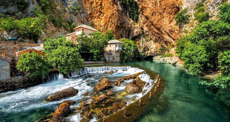 Experiencia cultural + enológica, excursión de 2 días por todas las estaciones de Bosnia desde Korcula: Vjetrenica, Trebinje, Tvrdos, Blagaj, Medjugorje, Kravica. Sitios de la UNESCO. - Monterrasol Travel 3