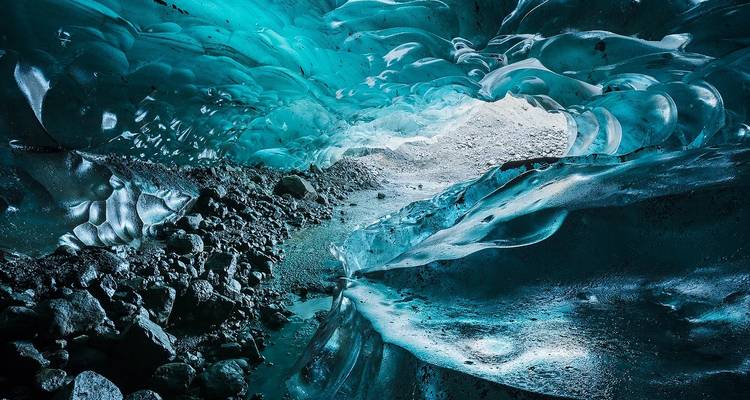 8 Days Private Tour Around Iceland | Ring Road (Winter) - Marina Travel 3